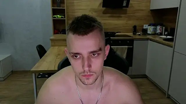 Snapshot of Larstar01 chatting on 02/17/25, 04:04 Larstar01 online show from 02/17/25, 04:04