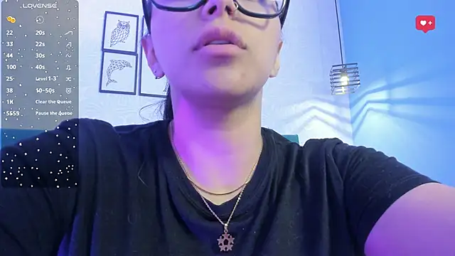 tiffani  love online show from 02/14/25, 03:05