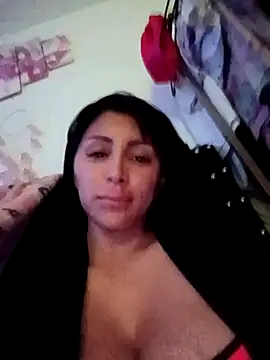 tiffani  love online show from 10/04/25, 12:14