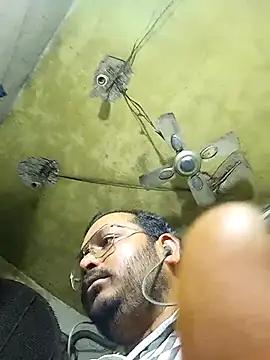 Snapshot of DeepakXxxR86 chatting on 01/11/26, 02:00 DeepakXxxR86 online show from 01/11/26, 02:00