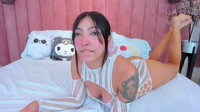 MarianaBranzz online show from 01/21/25, 04:16