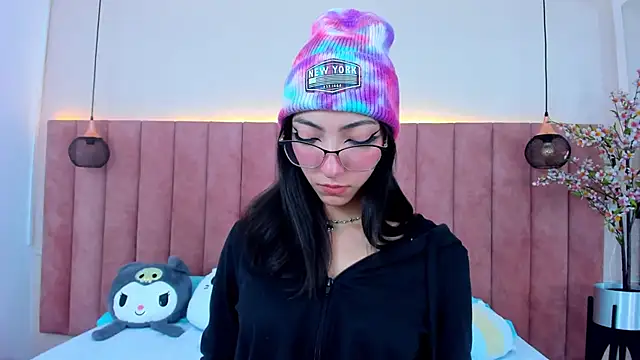 MarianaBranzz online show from 03/20/25, 02:10