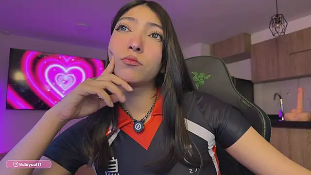 MarianaBranzz online show from 03/20/26, 04:45