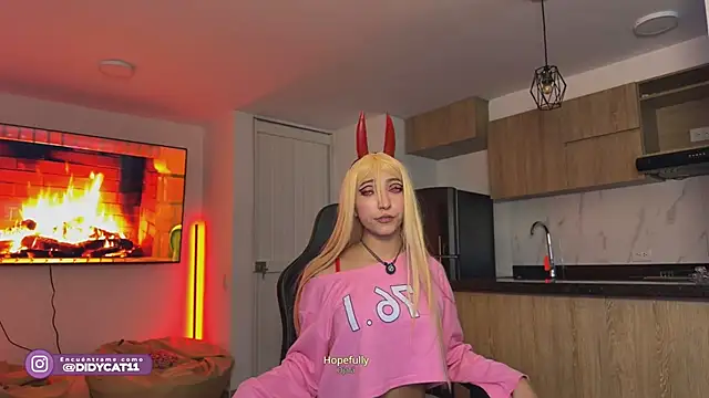 MarianaBranzz online show from 04/03/26, 05:11