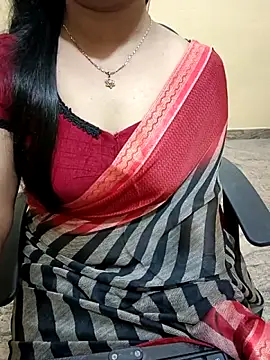 Nithya 05 online show from 09/26/25, 06:34