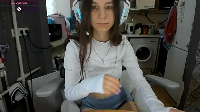  Nika Kik online show from 04/20/26, 03:04