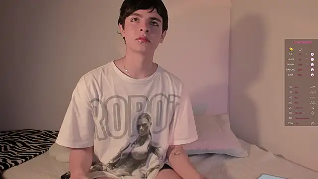 Snapshot of ianstar_599 chatting on 01/10/25, 03:07 ianstar 599 online show from 01/10/25, 03:07