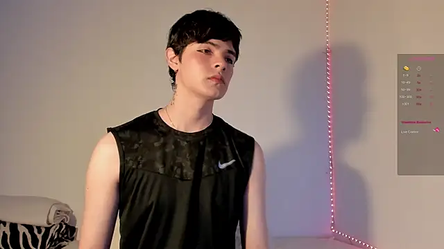 Snapshot of ianstar_599 chatting on 01/21/25, 09:25 ianstar 599 online show from 01/21/25, 09:25