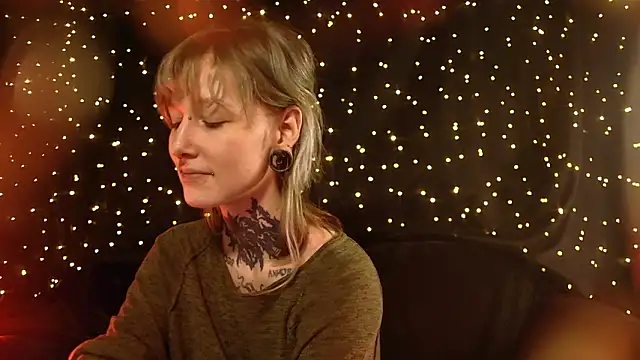 Littlespacemouse online show from 02/16/26, 12:01