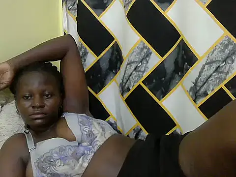 Snapshot of blackdollshe chatting on 05/15/26, 08:16 blackdollshe online show from 05/15/26, 08:16
