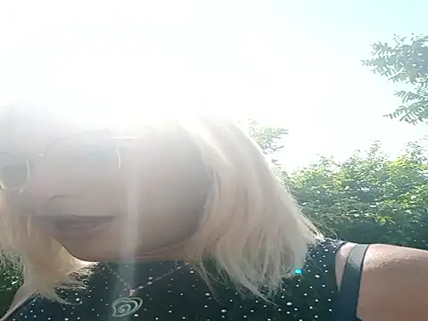 Candy-love87 online show from 10/31/25, 02:51