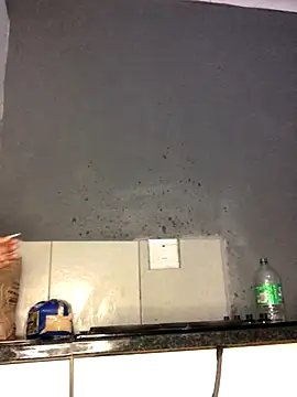 Nicole Liam  online show from 10/21/25, 09:48