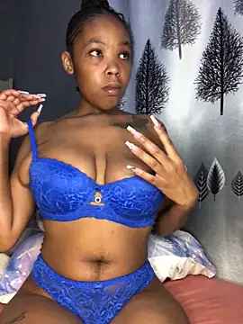 Nicole Liam  online show from 10/24/25, 12:30