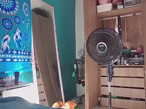 Snapshot of GermanxMD chatting on 09/30/25, 06:57 GermanxMD online show from 09/30/25, 06:57