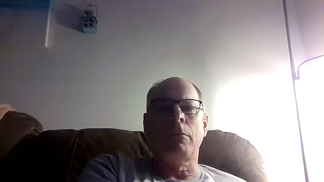 Snapshot of pjkrun66 chatting on 11/13/25, 10:08 pjkrun66 online show from 11/13/25, 10:08