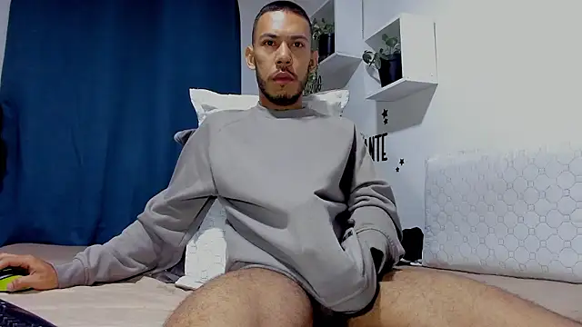 Aronxxs online show from 03/05/26, 09:16