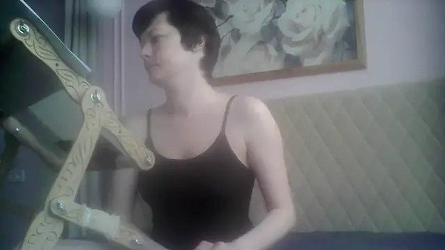 Snapshot of SunElizabeth chatting on 05/13/26, 06:11 SunElizabeth online show from 05/13/26, 06:11