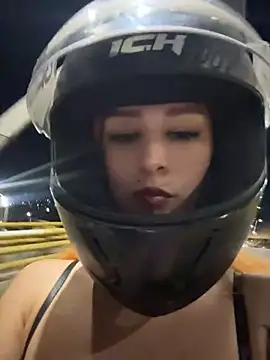 Snapshot of Mon_Cherry chatting on 05/16/26, 02:19 Mon Cherry online show from 05/16/26, 02:19