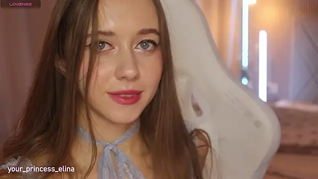 Snapshot of _Pretty_Doll_ chatting on 12/19/24, 06:45 Pretty Doll online show from 12/19/24, 06:45