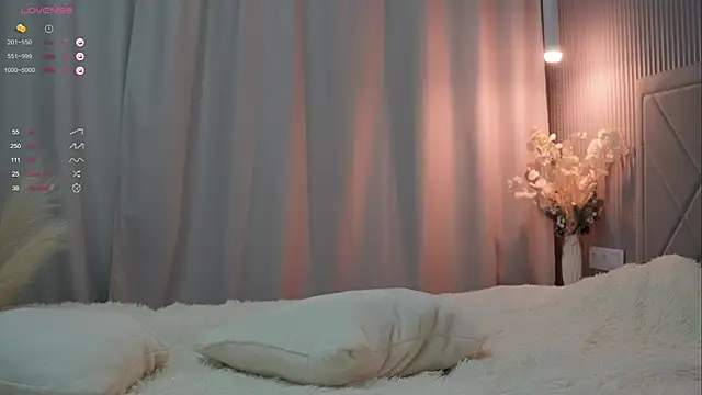 Snapshot of _Pretty_Doll_ chatting on 02/25/25, 06:31 Pretty Doll online show from 02/25/25, 06:31