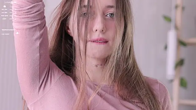 Snapshot of _Pretty_Doll_ chatting on 03/15/26, 10:32 Pretty Doll online show from 03/15/26, 10:32