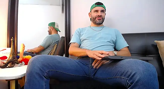 Snapshot of jonasbeards chatting on 03/17/25, 10:28 jonasbeards online show from 03/17/25, 10:28