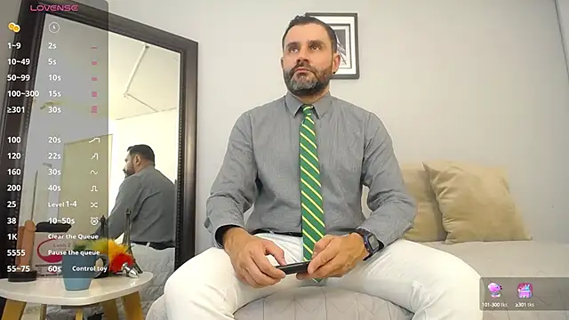 Snapshot of jonasbeards chatting on 09/25/25, 02:43 jonasbeards online show from 09/25/25, 02:43