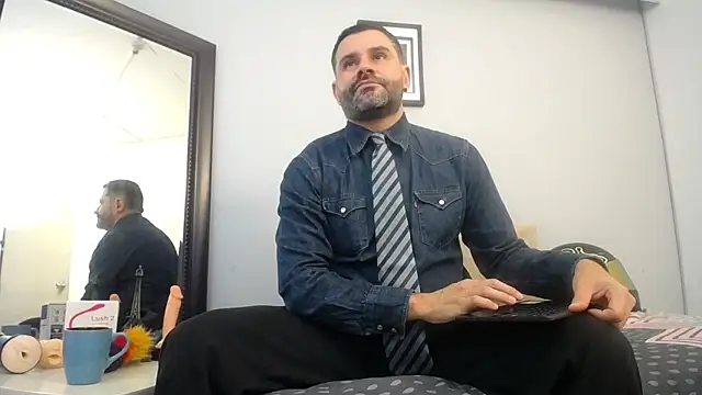 Snapshot of jonasbeards chatting on 11/11/25, 03:23 jonasbeards online show from 11/11/25, 03:23