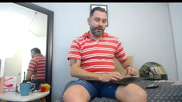 Snapshot of jonasbeards chatting on 11/14/25, 02:49 jonasbeards online show from 11/14/25, 02:49