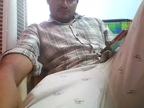 naughtymike0007 online show from 10/11/25, 06:34