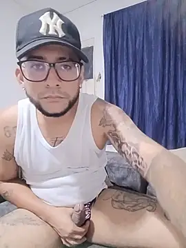 Snapshot of sexjim01 chatting on 08/06/26, 03:41 sexjim01 online show from 08/06/26, 03:41