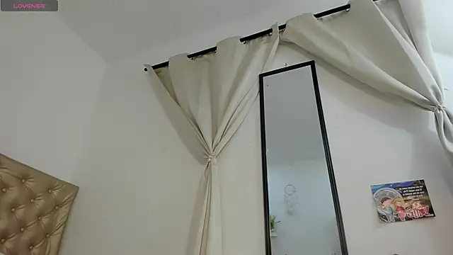 Alessiiaa  online show from 11/22/25, 01:43