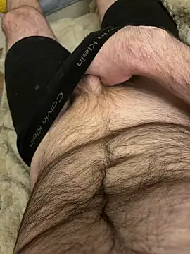 Straightlad95 online show from 11/09/25, 01:48