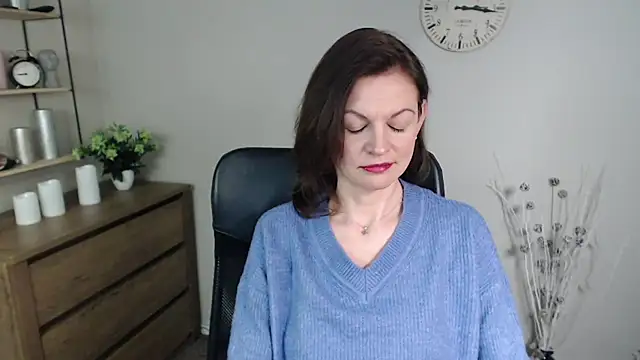 VivianWILD online show from 01/13/25, 01:39