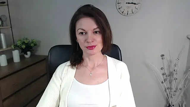 VivianWILD online show from 01/22/25, 06:52