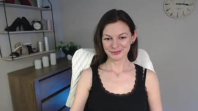 VivianWILD online show from 02/07/25, 10:50