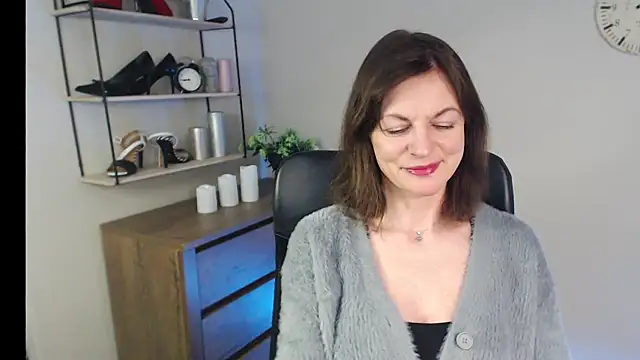 VivianWILD online show from 02/21/25, 11:01