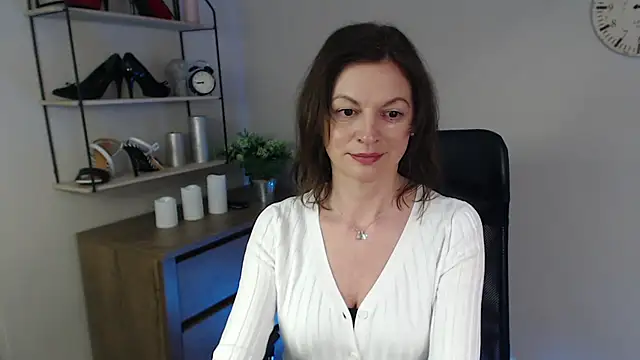 VivianWILD online show from 02/25/25, 10:58