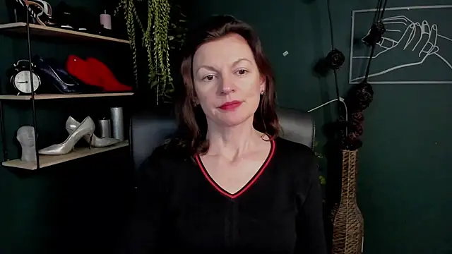 VivianWILD online show from 03/12/25, 10:16