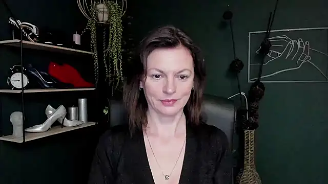 VivianWILD online show from 03/14/25, 07:04