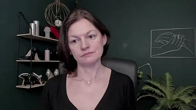 VivianWILD online show from 01/13/26, 07:24