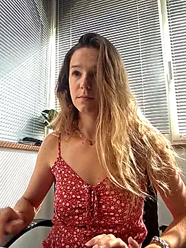 lucie mehott online show from 08/06/26, 08:38