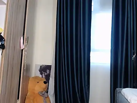 Snapshot of TeenieReeny chatting on 03/10/26, 02:11 TeenieReeny online show from 03/10/26, 02:11