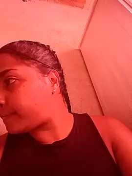 Snapshot of Giselabrunette25 chatting on 02/04/26, 03:18 Giselabrunette25 online show from 02/04/26, 03:18