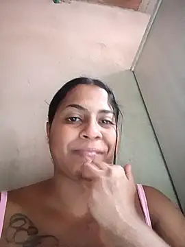 Snapshot of Giselabrunette25 chatting on 02/15/26, 03:31 Giselabrunette25 online show from 02/15/26, 03:31