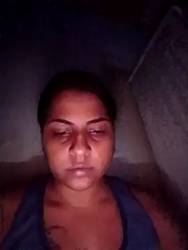 Snapshot of Giselabrunette25 chatting on 02/21/26, 12:33 Giselabrunette25 online show from 02/21/26, 12:33