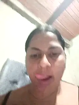 Snapshot of Giselabrunette25 chatting on 03/01/26, 09:33 Giselabrunette25 online show from 03/01/26, 09:33