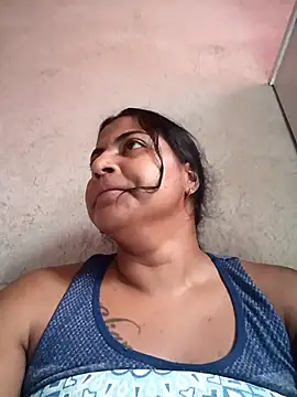 Snapshot of Giselabrunette25 chatting on 03/03/26, 03:07 Giselabrunette25 online show from 03/03/26, 03:07