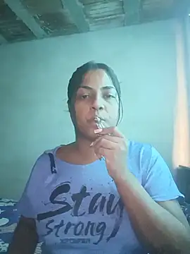 Snapshot of Giselabrunette25 chatting on 07/11/26, 05:04 Giselabrunette25 online show from 07/11/26, 05:04