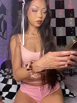 Snapshot of yummyrina chatting on 04/30/26, 11:31 yummyrina online show from 04/30/26, 11:31